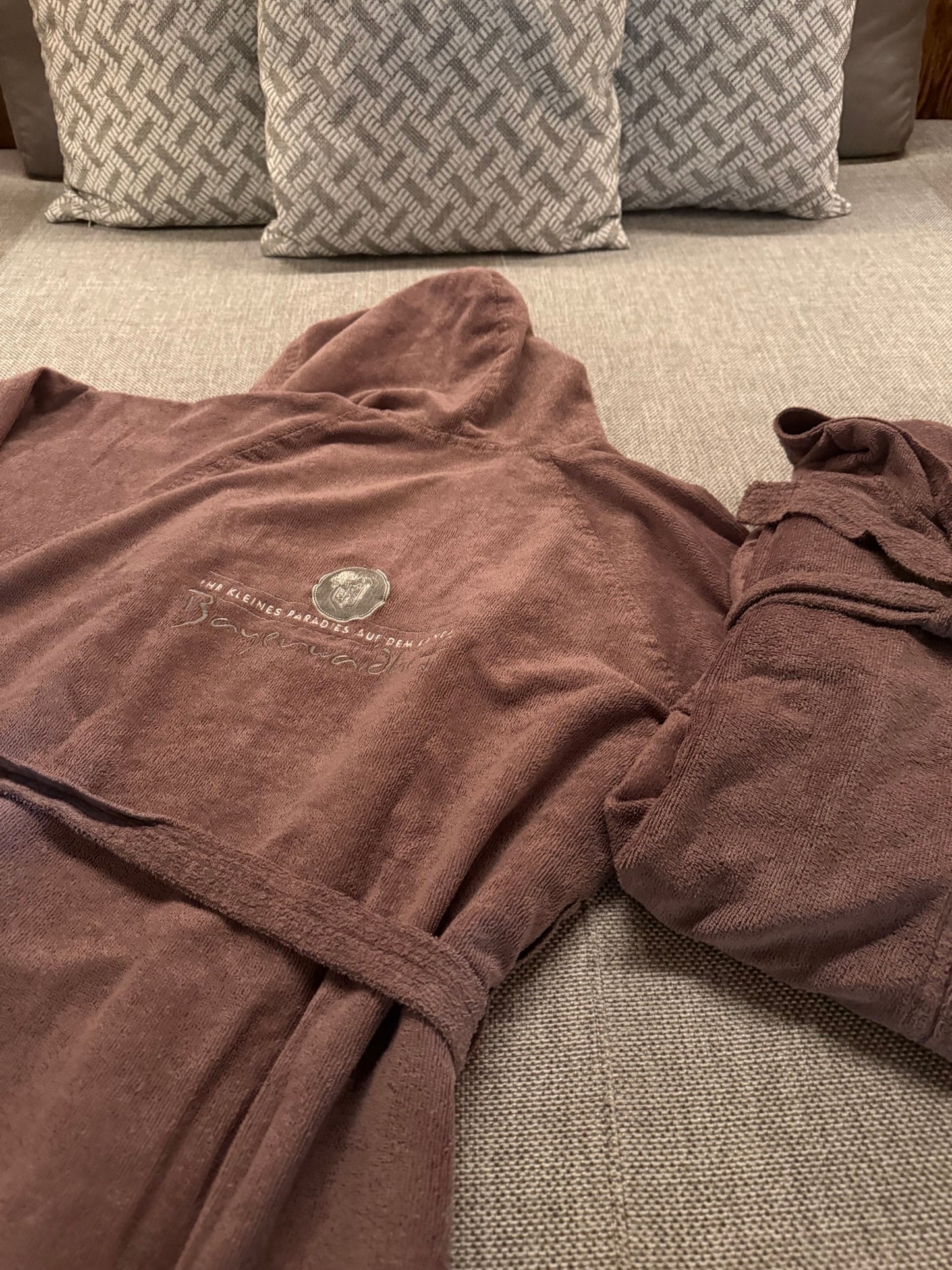 Bademantel Bayerwaldhof mit Wohltat-Aktion