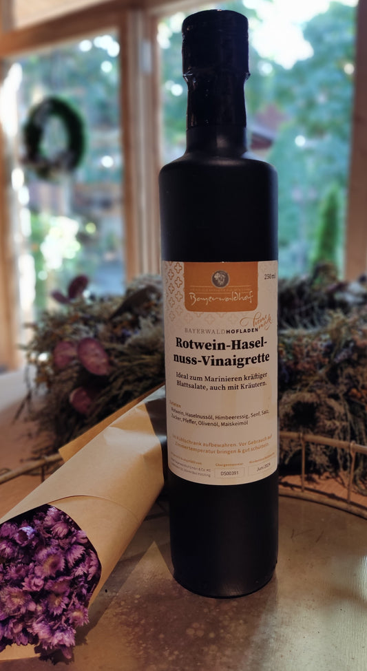 Rotwein Haselnuss Vinaigrette